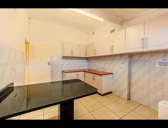 3 BEDROOM HOUSE FOR SALE IN WINDERMERE